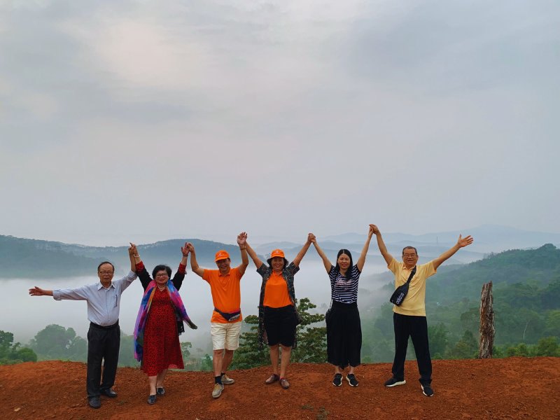 Homestay săn mây view đẹp Măng Đen