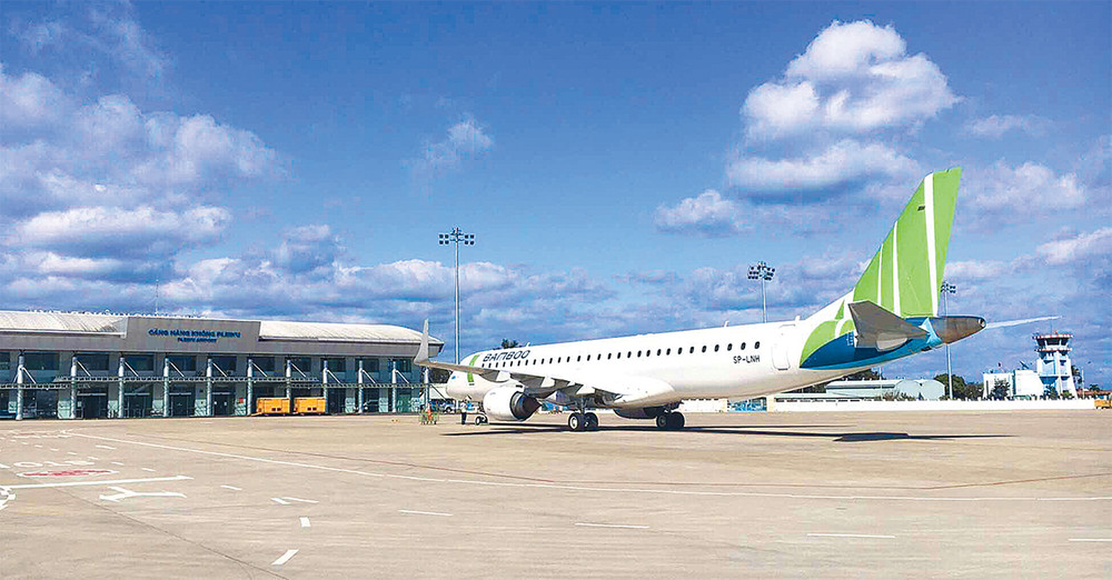 Sân bay Pleiku máy bay